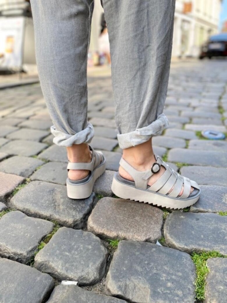 Lofina - Sandal med micro sål