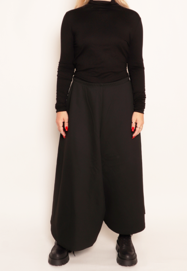 Xenia Design - XD pants with elastic in the waist and asymmetrical legs