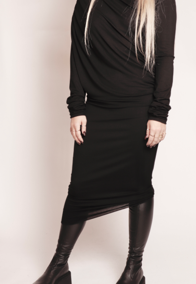 Sort Aarhus - Tight fit asymmetrical dress with nice details