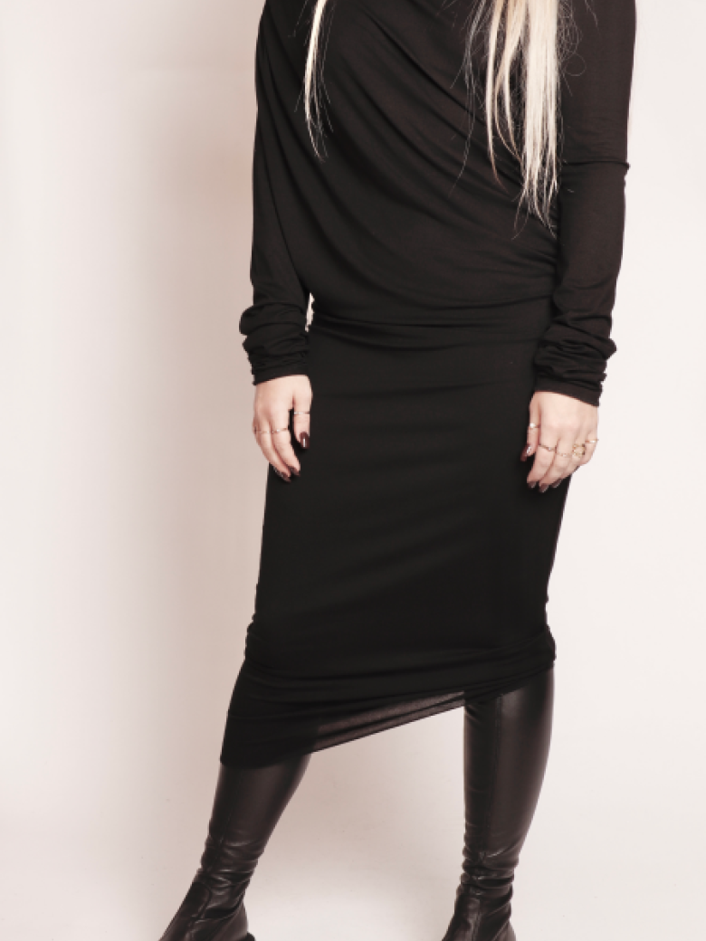 Sort Aarhus - Tight fit asymmetrical dress with nice details
