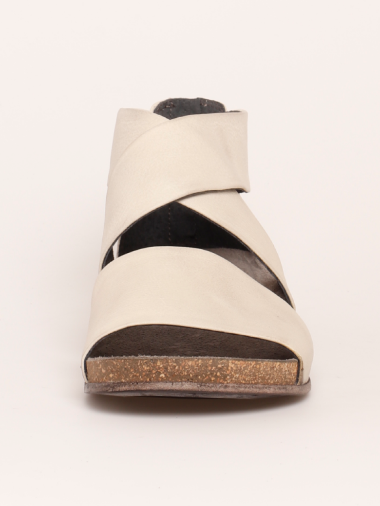 Lofina - Lofina sandal med kryds rem