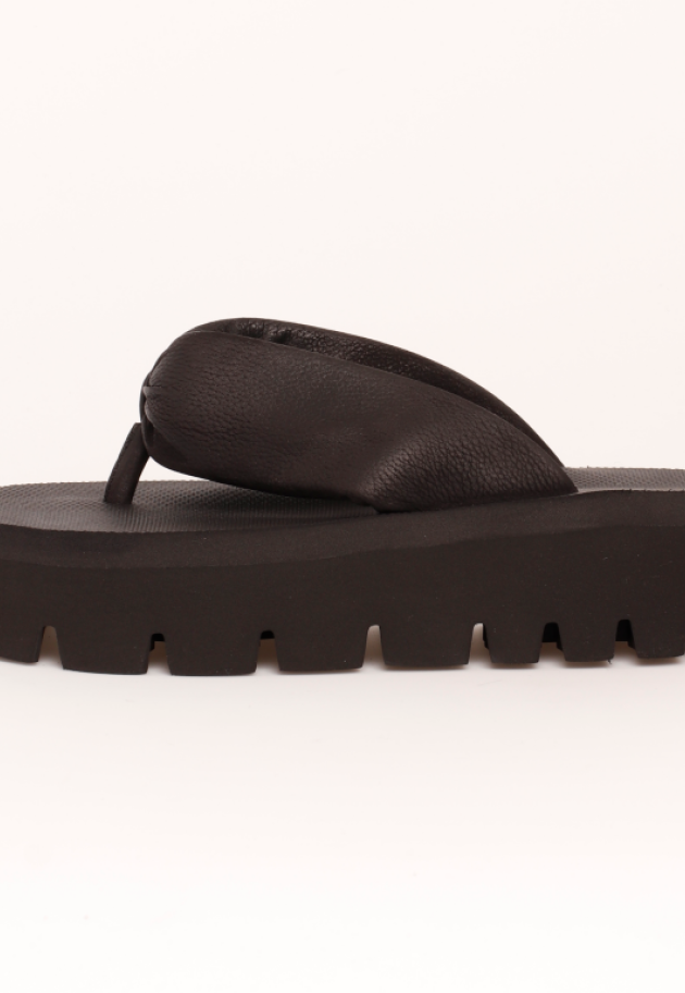 Lofina - Sandal with a micro sole
