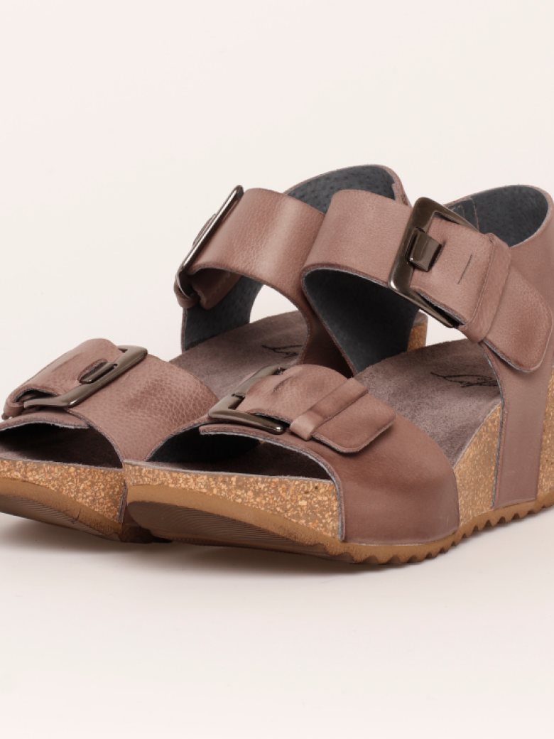 Lofina - Sandal med kilehæl