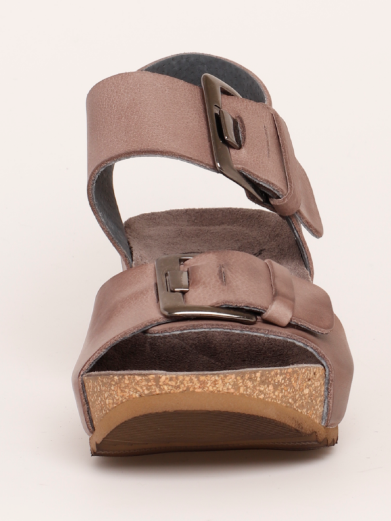 Lofina - Sandal med kilehæl