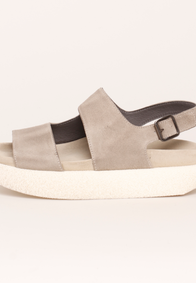 Lofina - Sandal in suede with a buckle