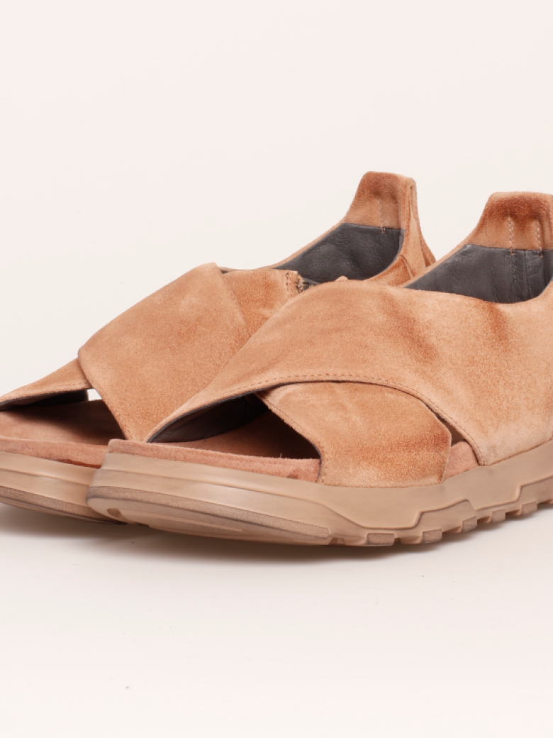 Lofina - Sandal with a footbed sole in suede
