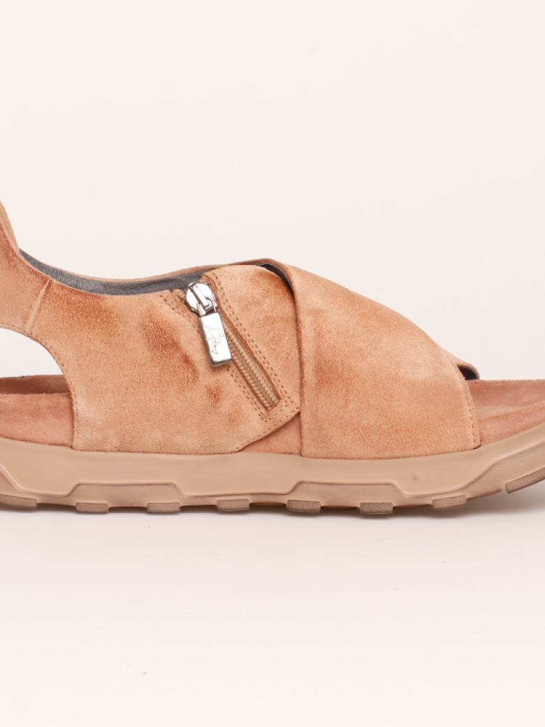 Lofina - Sandal with a footbed sole in suede