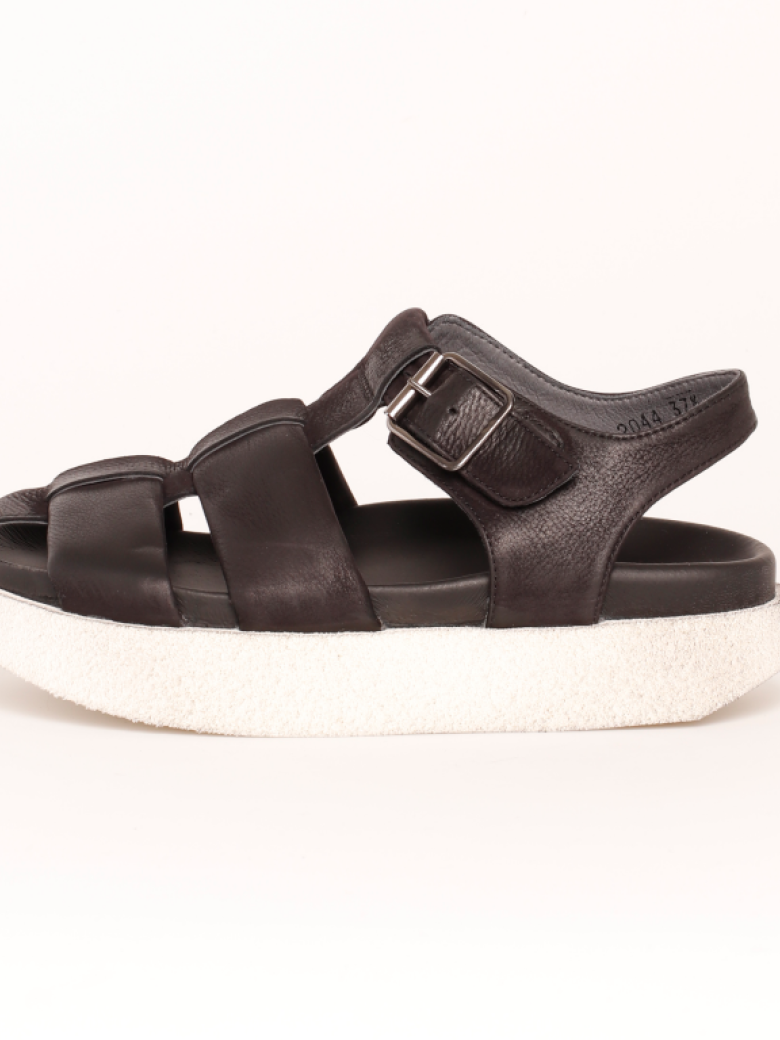Lofina - Sandal med microsål og rem