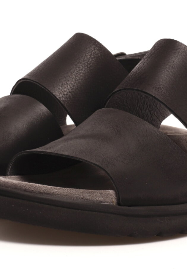 Lofina - Men sandal with a footbed sole