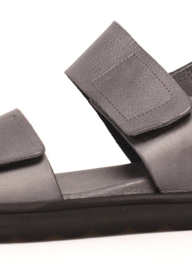Lofina - Sandal with a micro sole 