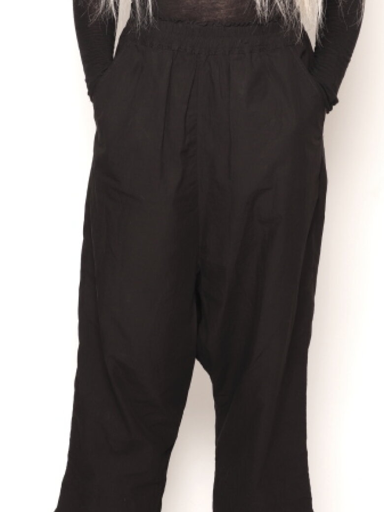 Xenia Design - Oversize pants in a light fabric