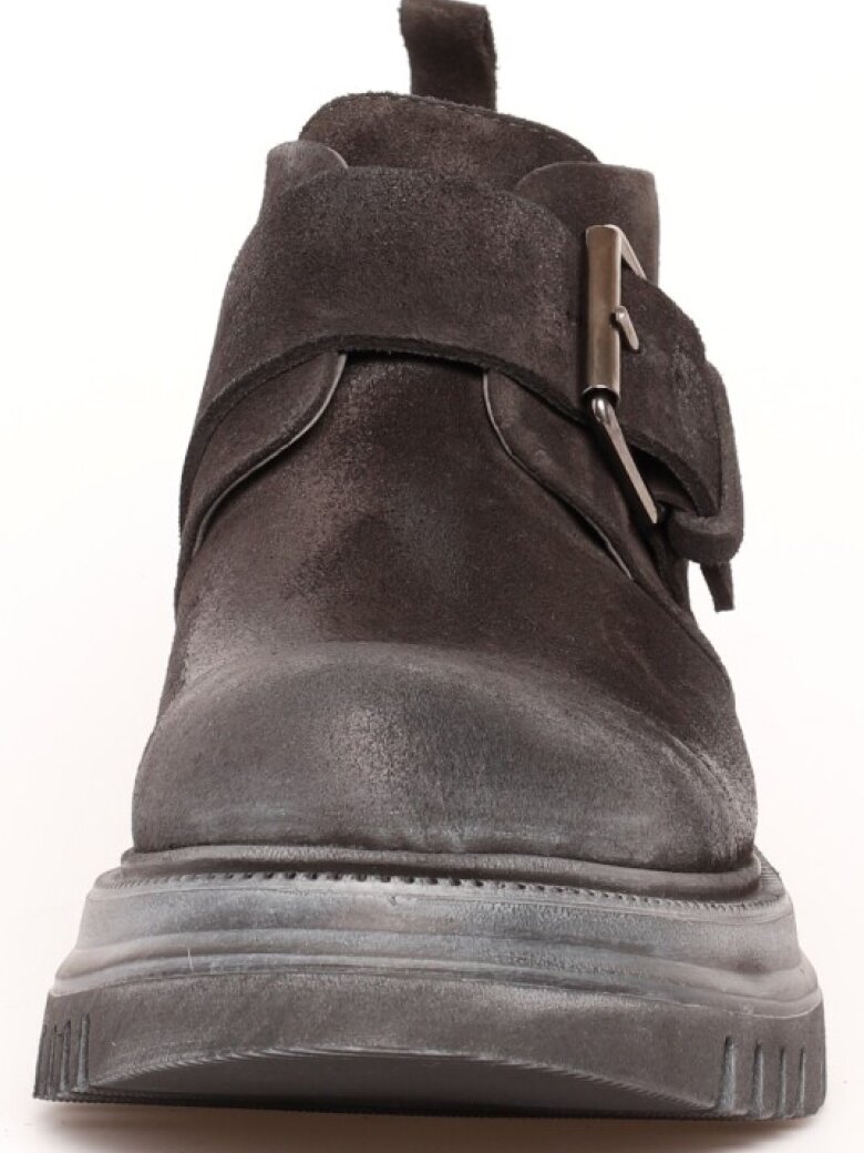 Lofina - Lofina shoe with a buckle and a chunky sole
