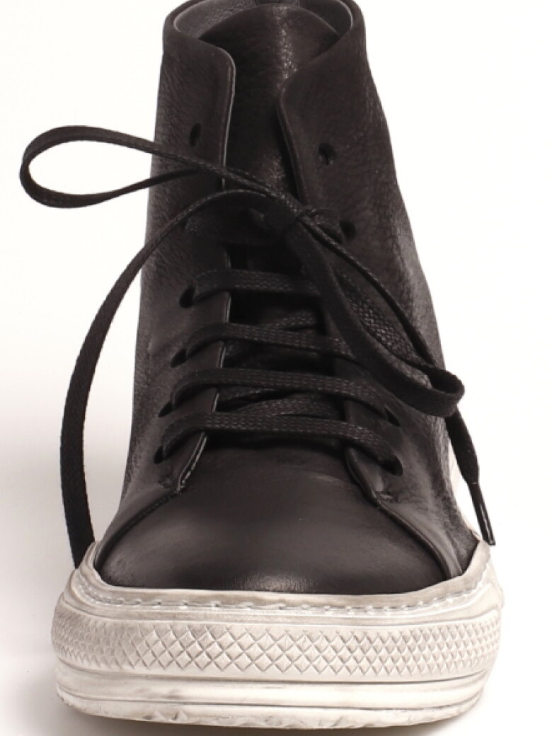 Lofina - Sneakers med gummisål og snøre