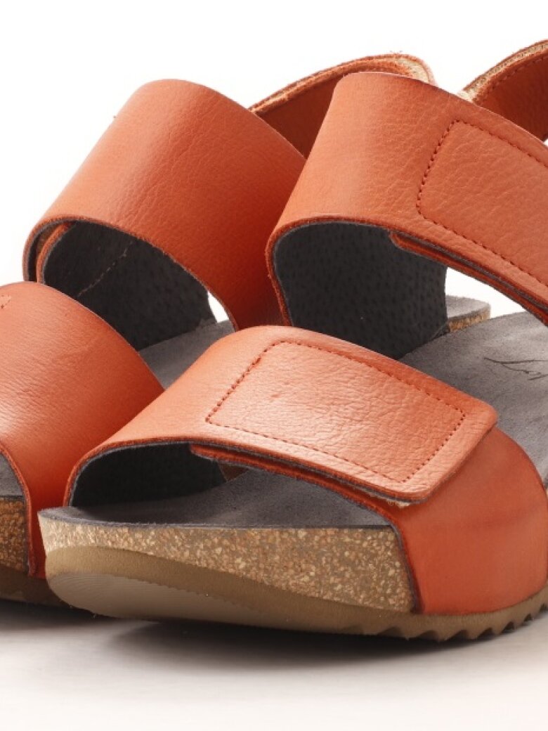 Lofina - Sandal med kilehæl