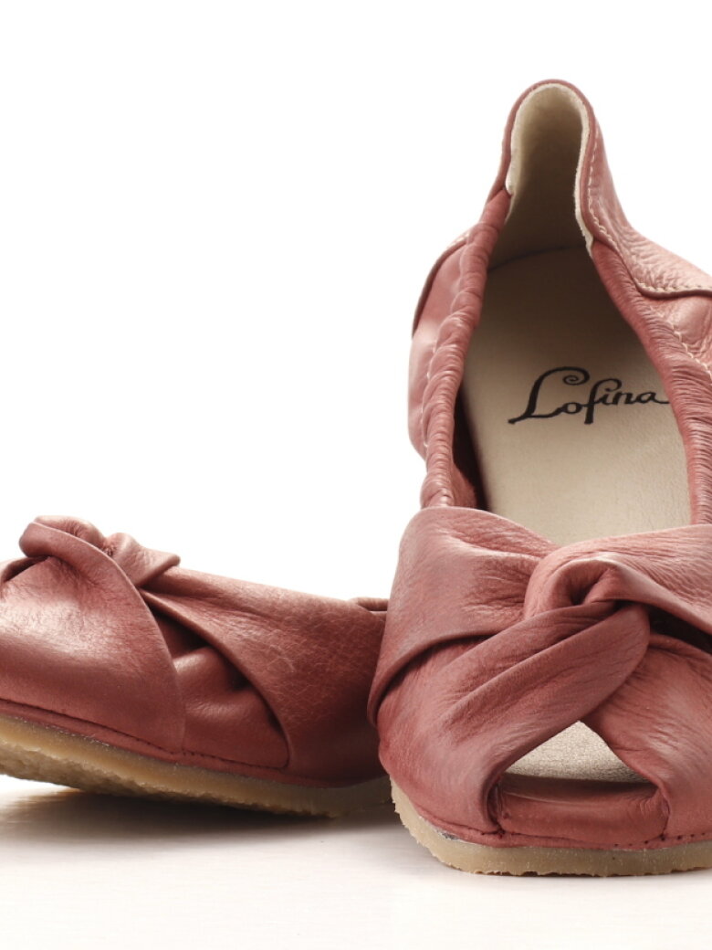 Lofina - Ballerina with knot