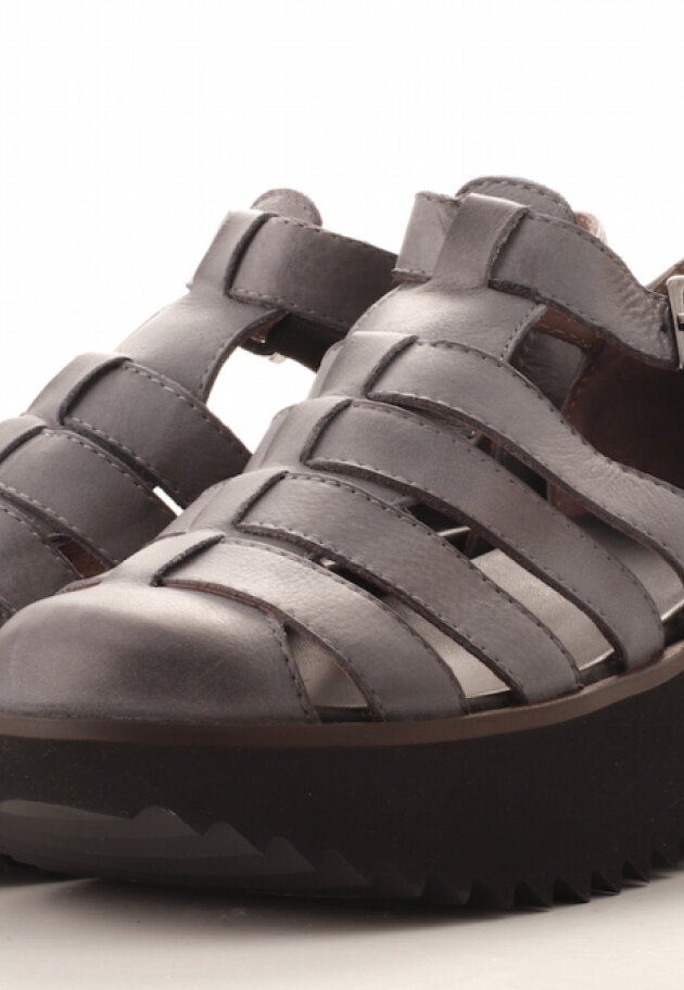Lofina - Lofina sandal with a chunky micro sole