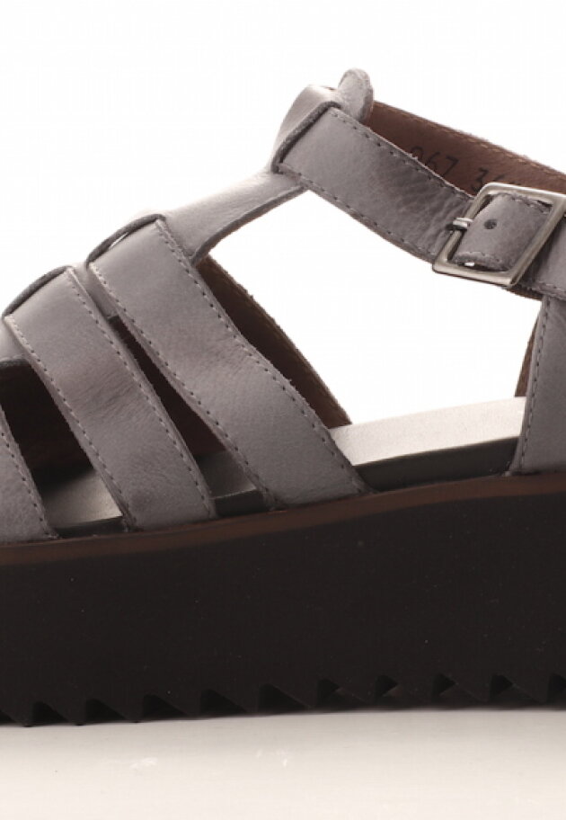 Lofina - Lofina sandal with a chunky micro sole