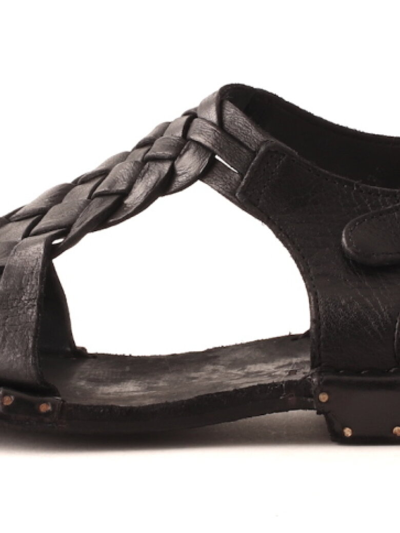 Lofina Bubetti sandal a braided detail