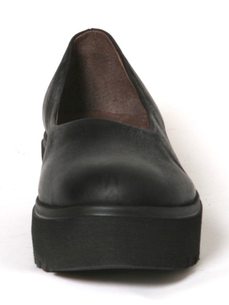 Lofina - Shoe with a micro fiber sole 