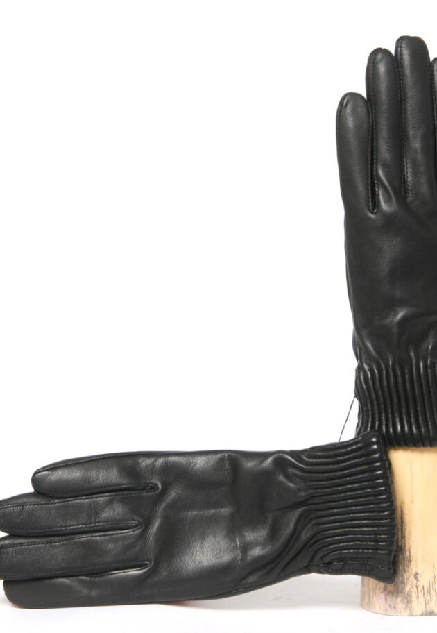 Gloves made in lam skin and lined with cashmere