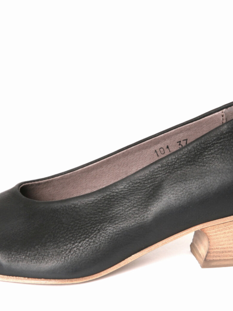 Lofina - Elegant Lofina pump