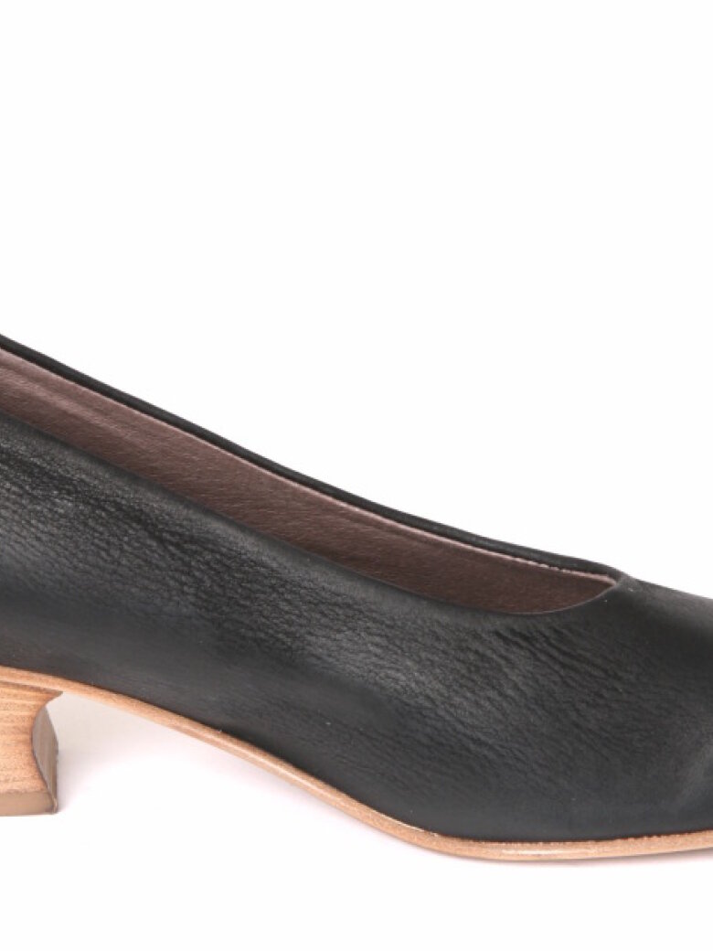 Lofina - Elegant Lofina pump