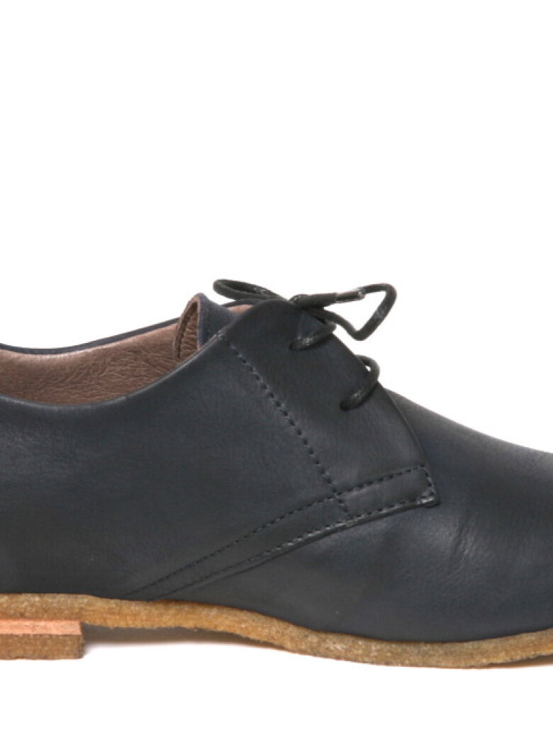 Lofina - Low shoe with shoelace and a raw rubber sole