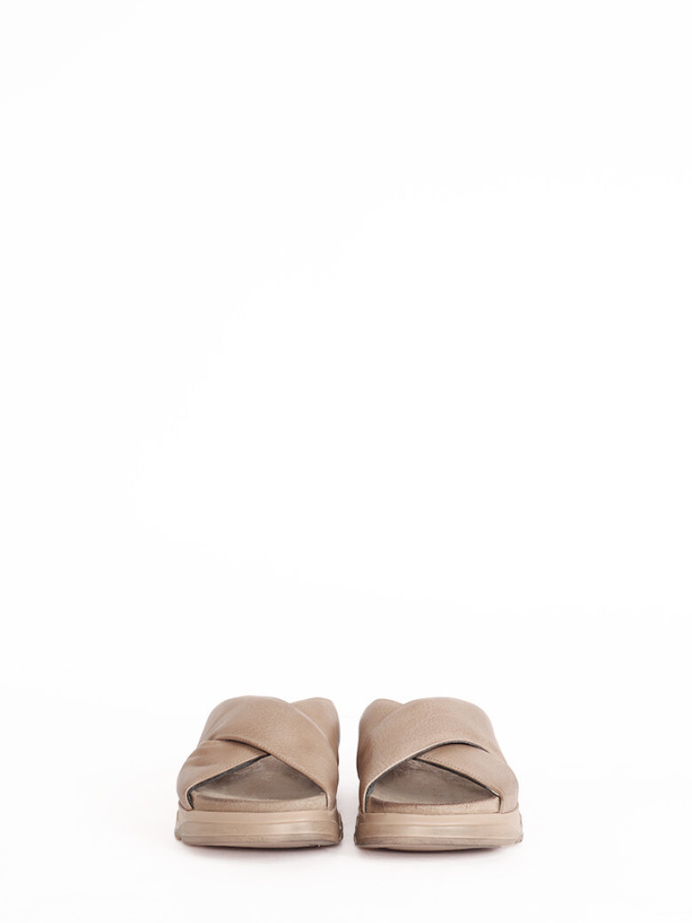 Lofina - Sandal med fodsengssål