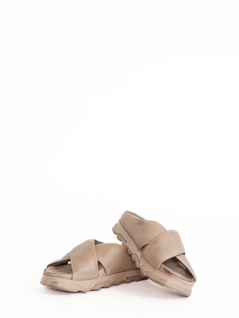 Lofina - Sandal med fodsengssål