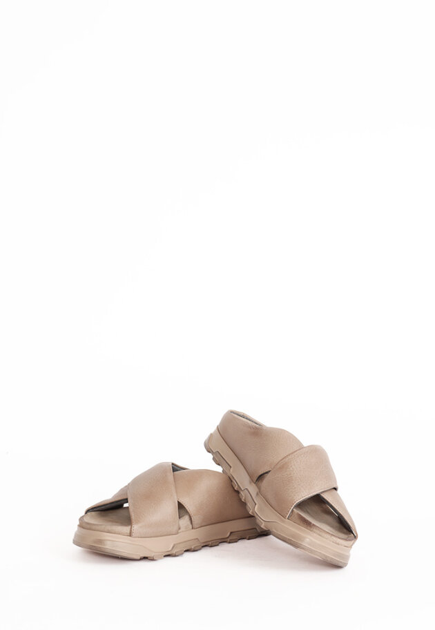 Lofina - Sandal with a footbed sole