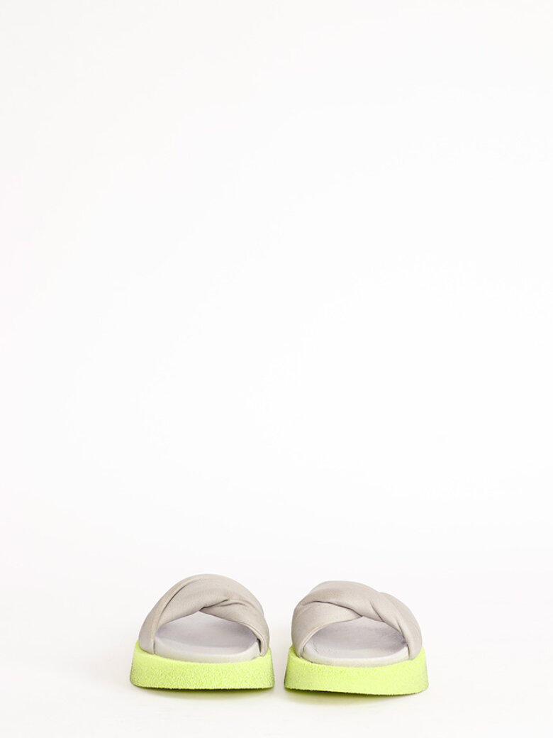Lofina - Sandal med fodsengssål