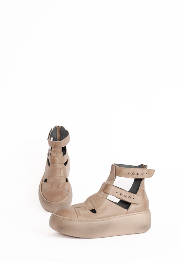 Lofina - Chunky open shoe iwith zipper and studs