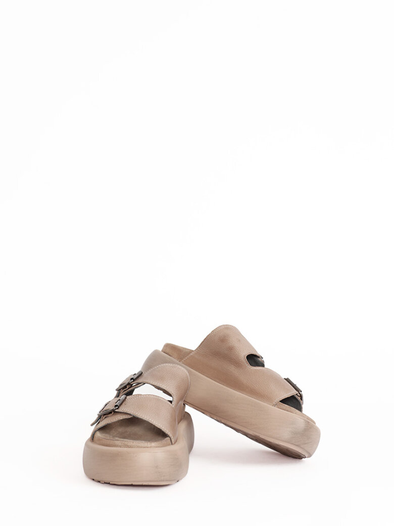 Lofina - Sandal med spænder