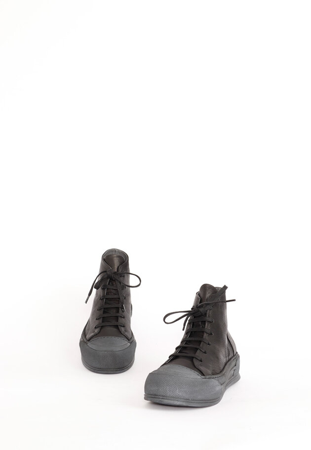 Lofina - Shoe with laces