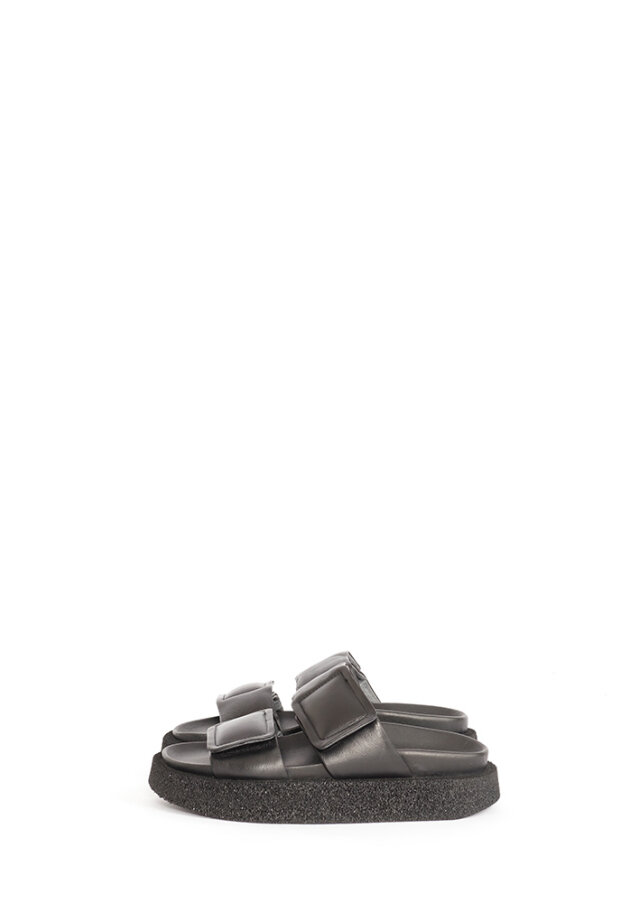 Lofina - Sandal with velcro