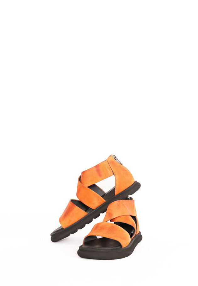 Lofina - Sandal in suede with a micro sole and zipper