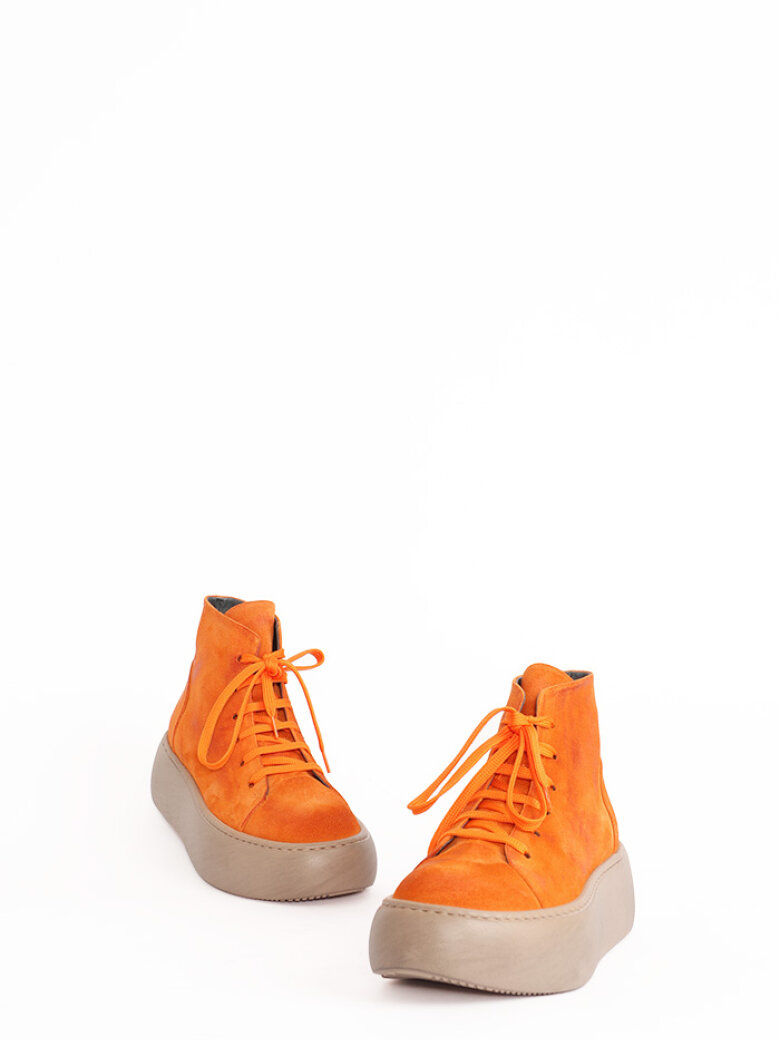 Lofina - Chunky shoe in suede with laces