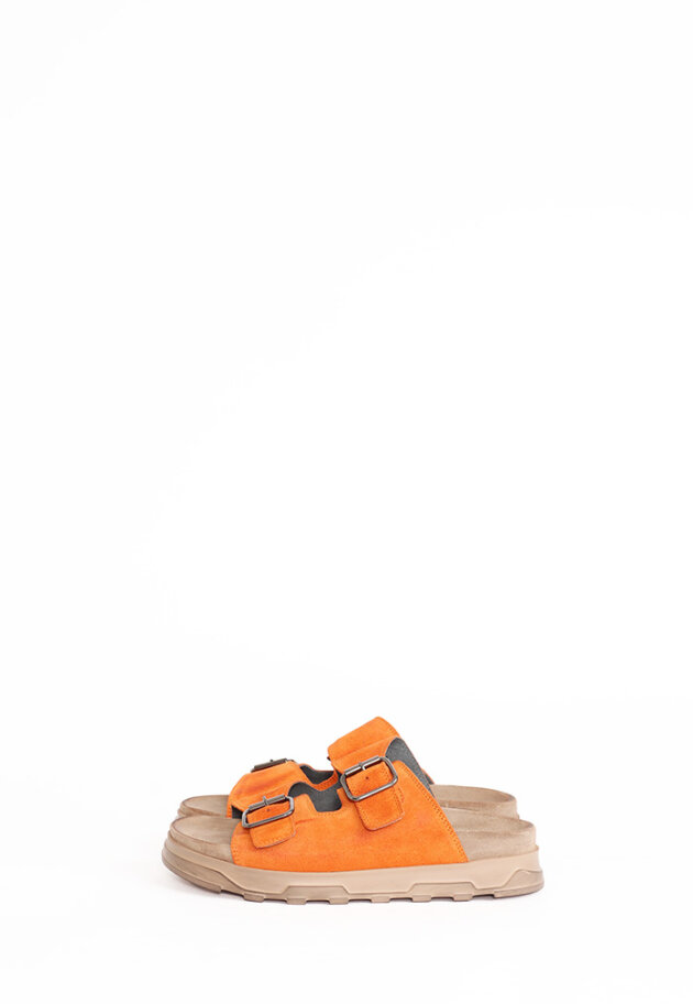 Lofina - Sandal with a footbed sole and buckles