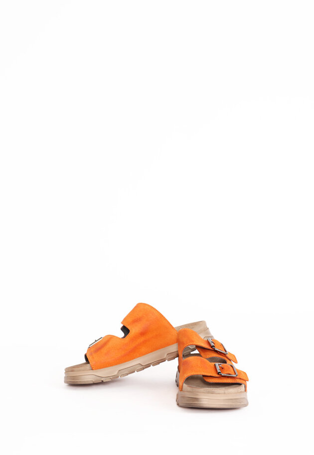 Lofina - Sandal with a footbed sole and buckles