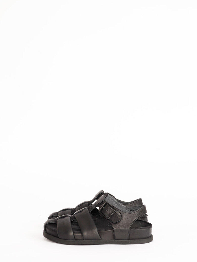 Lofina - Sandal with buckle and back strap