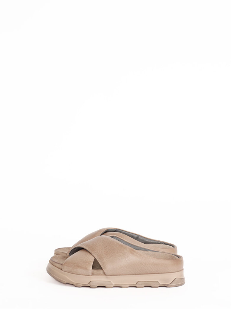 Lofina - Sandal med fodsengssål