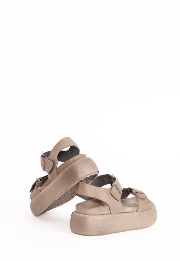 Lofina - Sandal with buckles