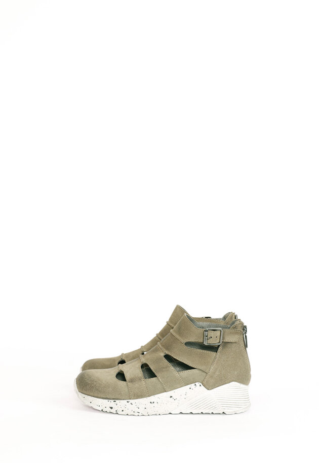 Lofina - Open sneakers with a recycle sole