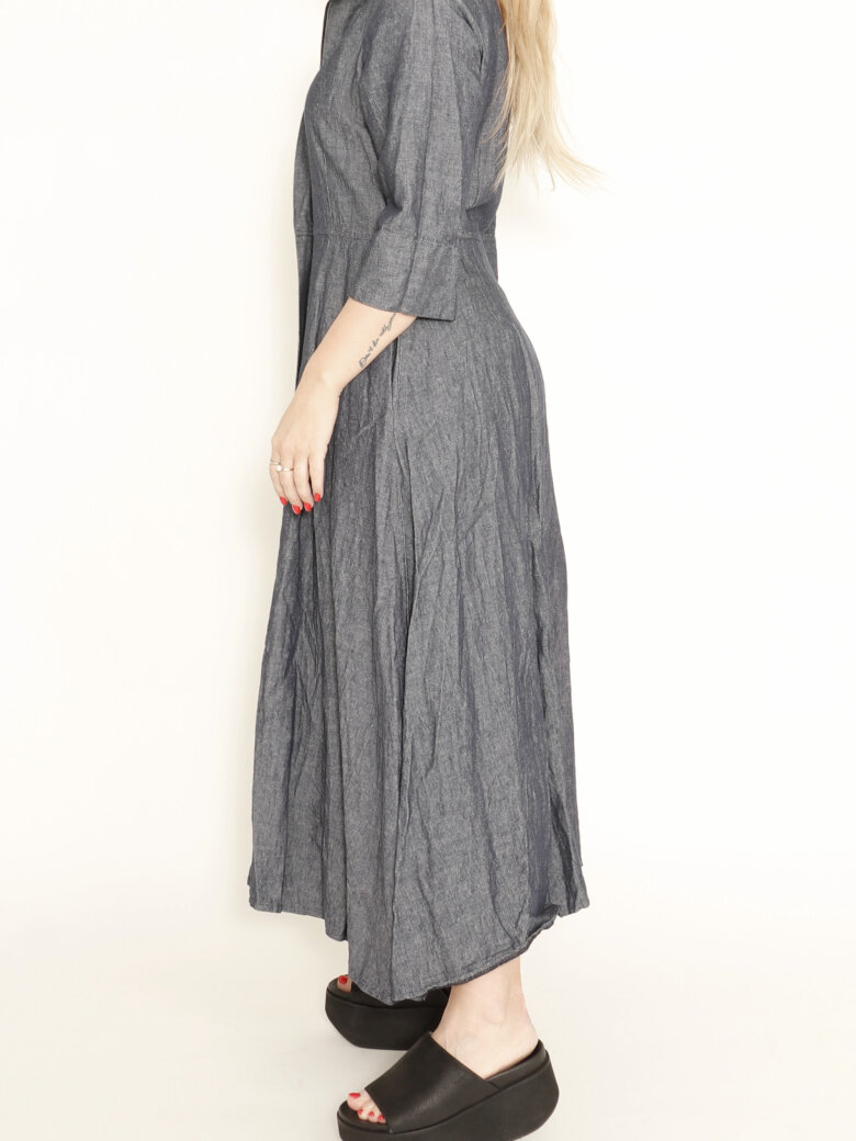 Xenia Design - XD dress with zipper, 3/4 sleeves and a stitch in the waist