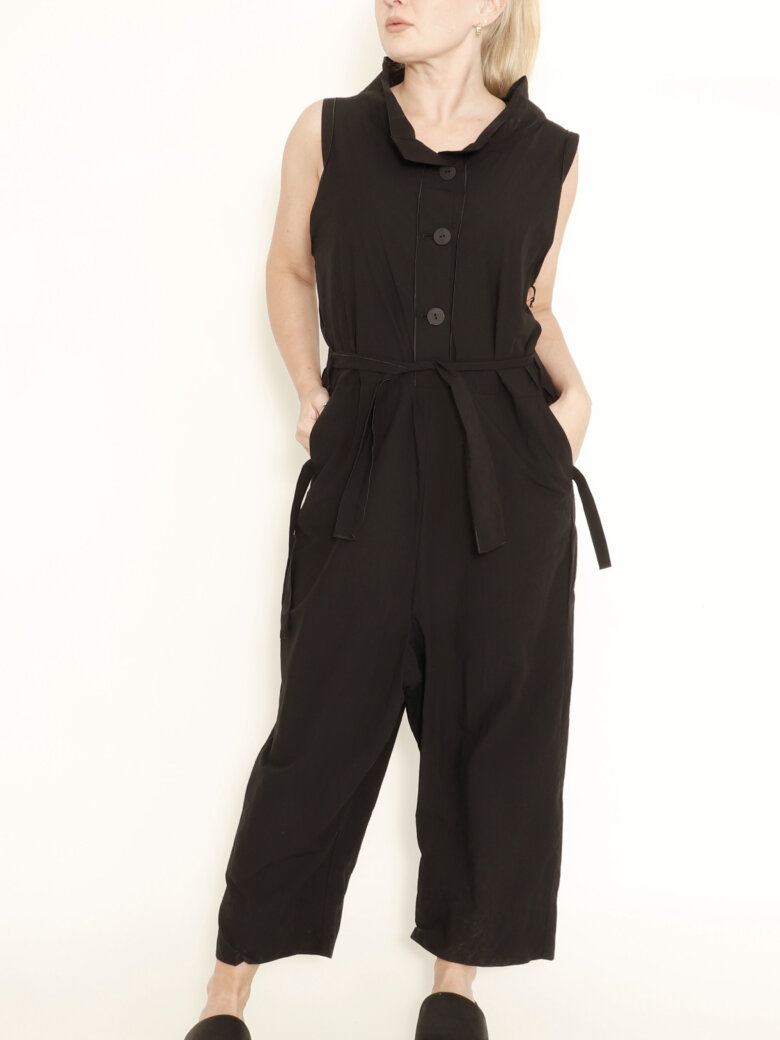 Xenia Design - XD 3/4 overalls with buttons, waist tie and pockets