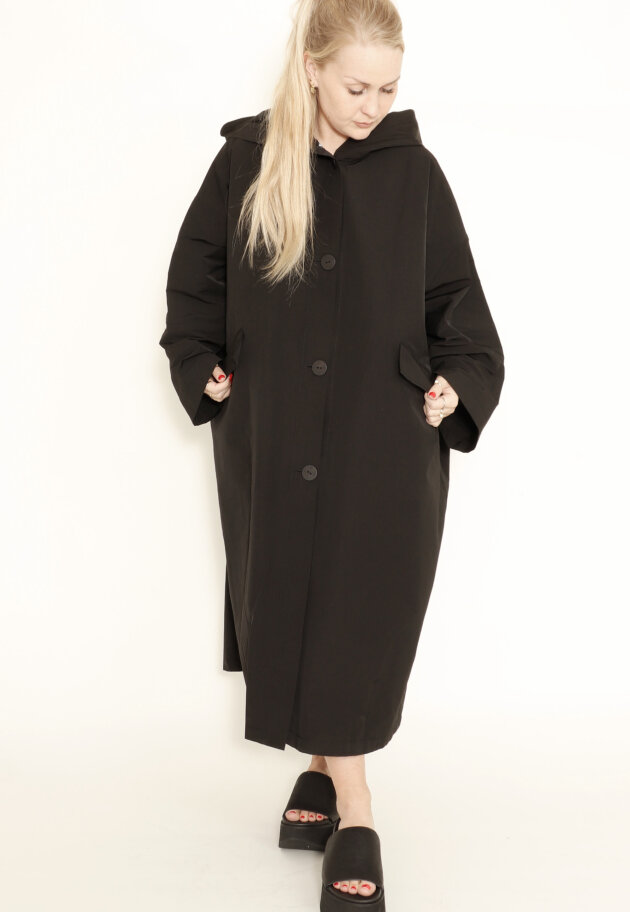 Xenia Design - XD trench with pockets, a hoodie and buttons