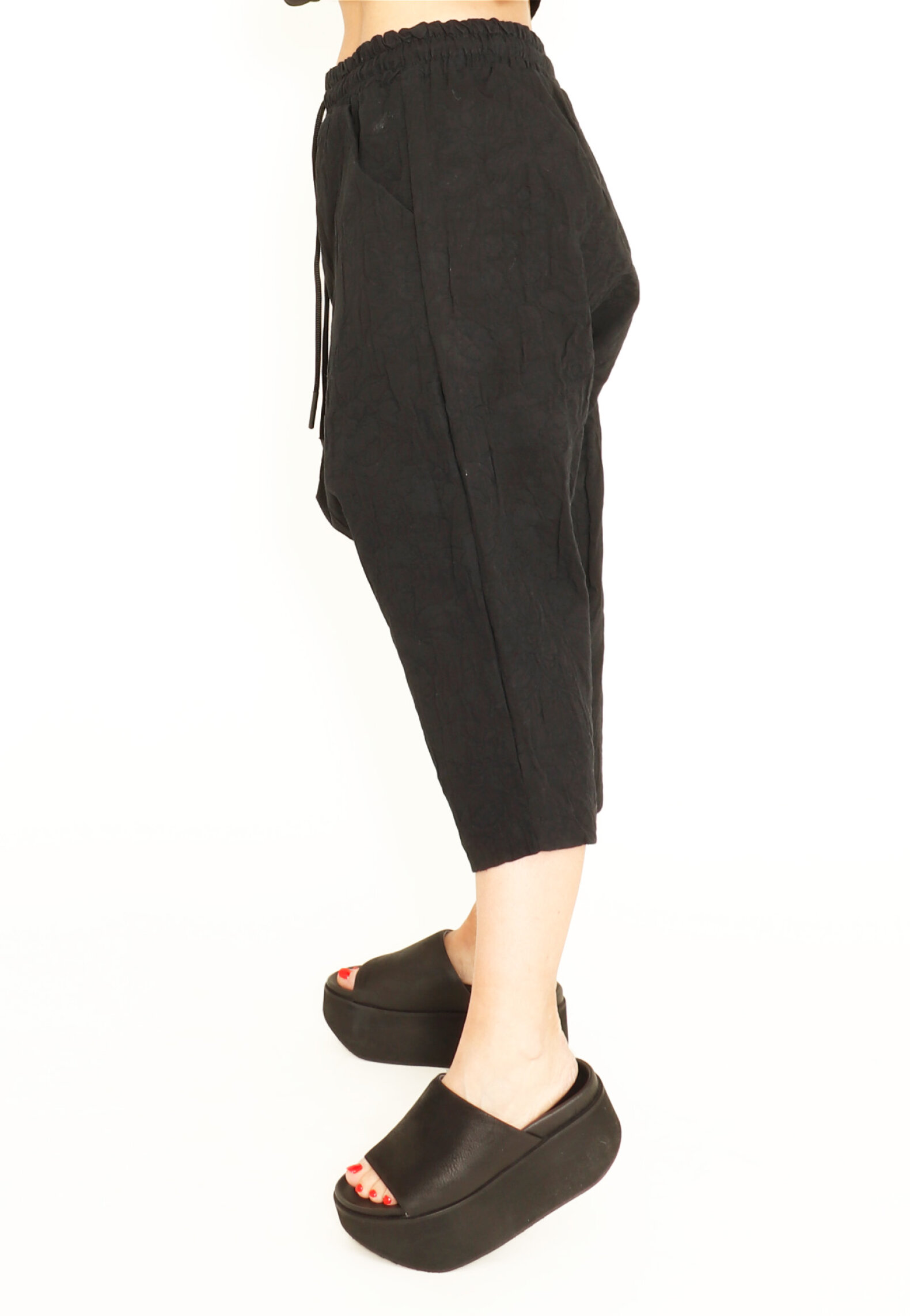 Lofina - Pants & leggings - La Haine Inside Us - 3/4 trousers with pockets,  and elastic and laces in the waist