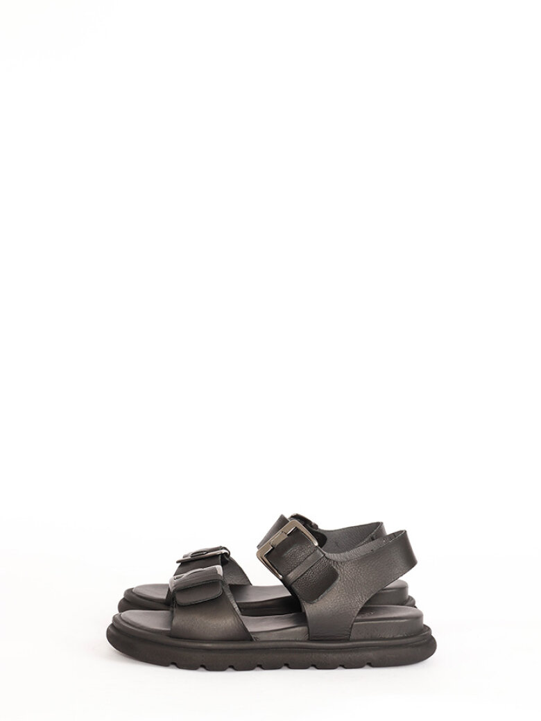 Lofina - Sandal with foot bed sole and buckles