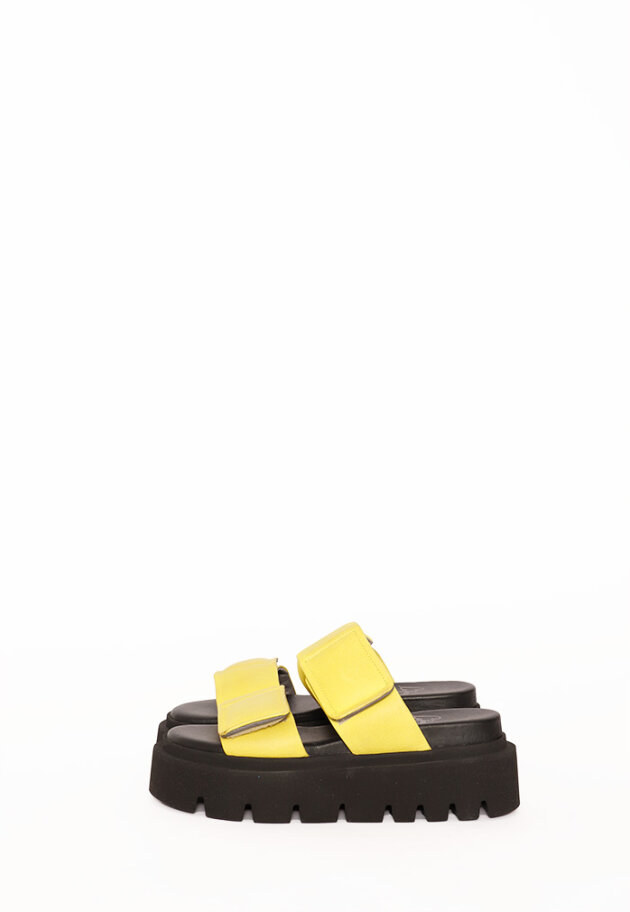 Lofina - Sandal with a micro sole