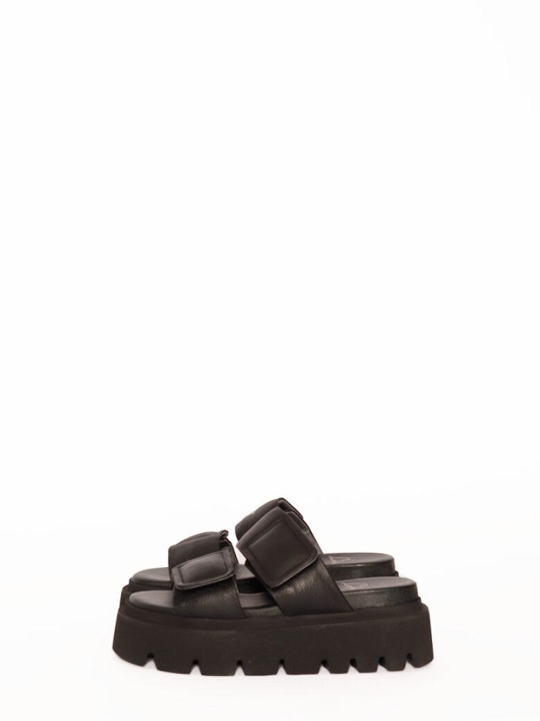 Lofina - Sandal med microsål og velcro